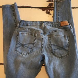 Aeropostale size 2 short light blue skinny jeans jegging